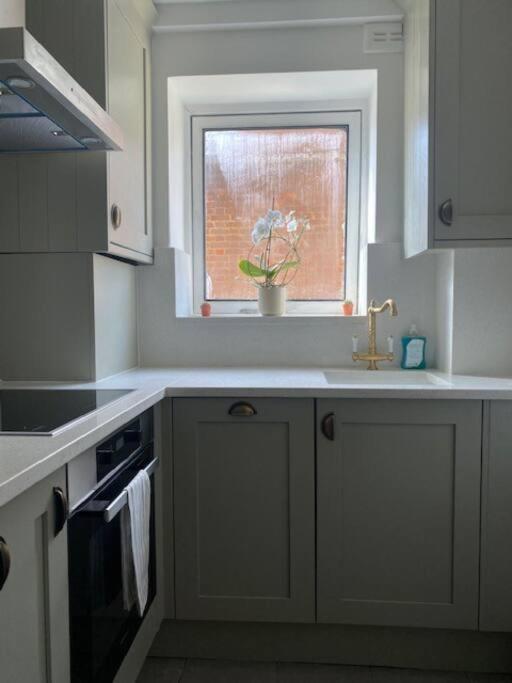 2 Double Bedroom Charming Chelsea Apartment London Exterior photo